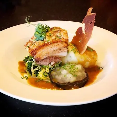 The Oak Inn Staplow-3