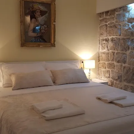 Rooms Valentino-2