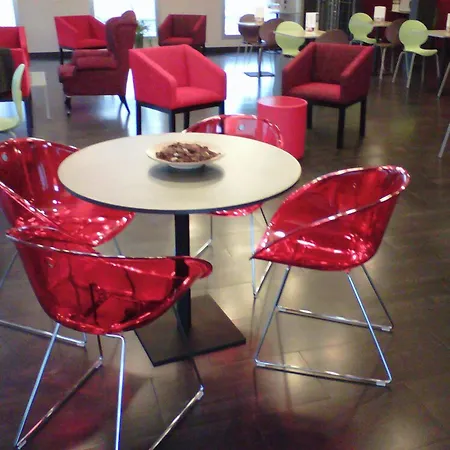 B&B HOTEL Barcelona Mollet-2