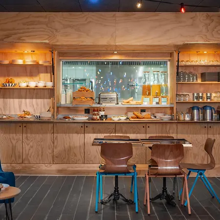 Eklo Hotels Montpellier Centre Gare Saint-Roch-3