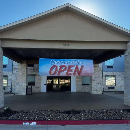 Wingate By Wyndham College Station South-2