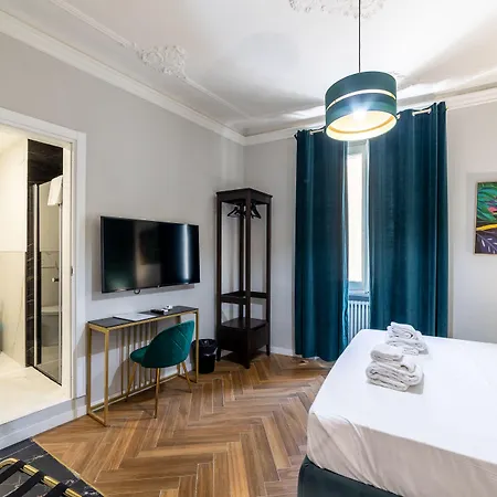 Room Eleven-3