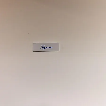 Room Eleven-2