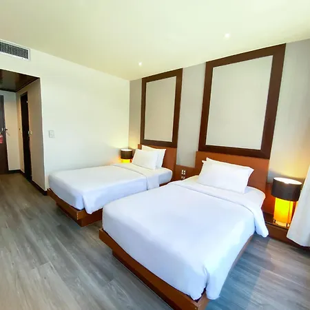 Pinnacle Lumpini Park Hotel-2