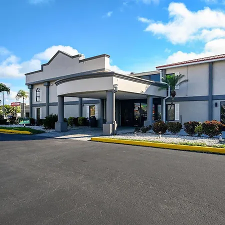 Quality Inn Fort Myers Cape Coral-3