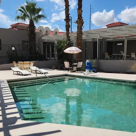 Travelodge By Wyndham Phoenix North-3