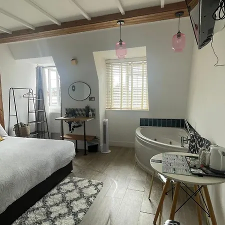 Angel Townhouse-2