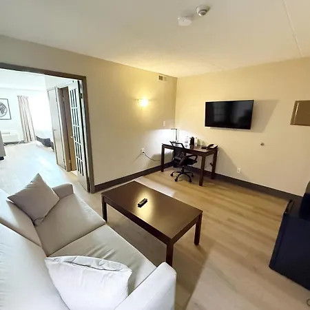 Ramada Plaza By Wyndham Niagara Falls-2