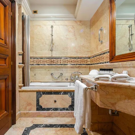 Bellevue Luxury Rooms - San Marco Luxury-3