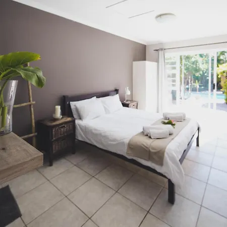 Surfers Lodge-3