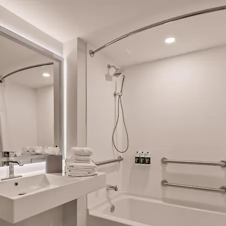 B&B Hotel Orlando International Drive Near Universal - Newly Renovated!-2