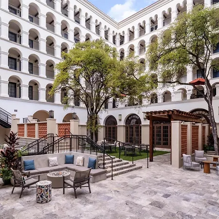 Doubletree By Hilton Austin-3