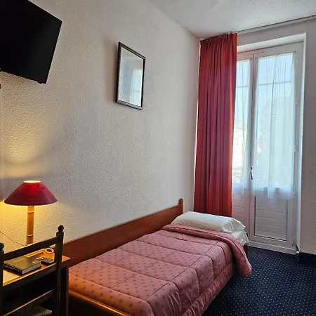 Hotel Du Commerce Et De Navarre-2