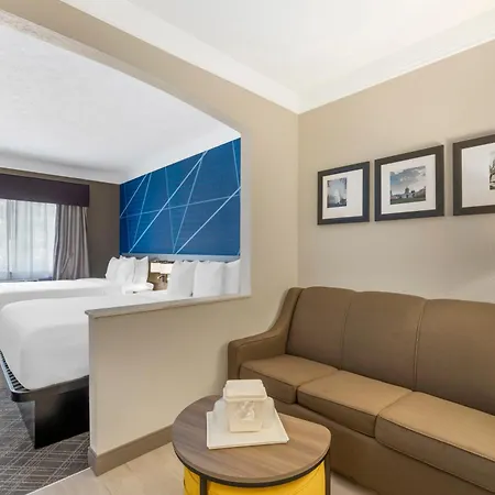 Comfort Suites Salem-3