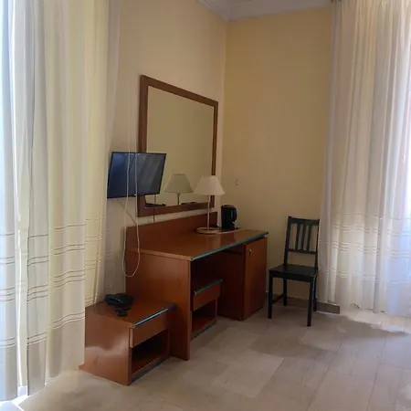 Hotel Center 1-3