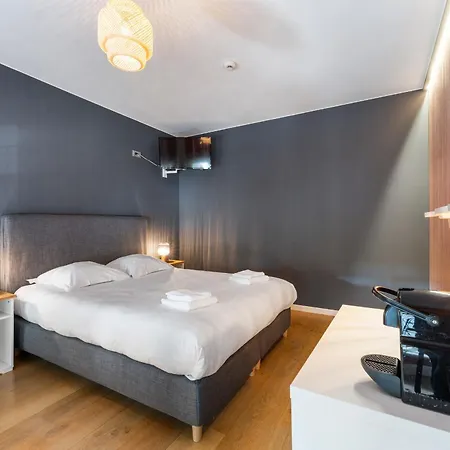 Lake Suites-3