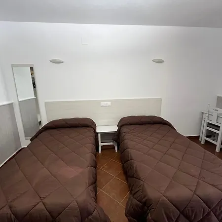 Hostal Hueso-2