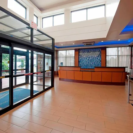 Fairfield Inn By Marriott Jfk Airport-3