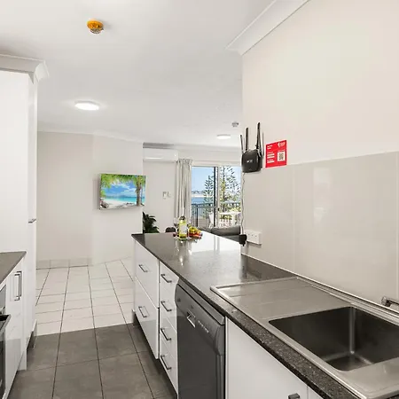 Bayview Beach Holiday Apartments-3