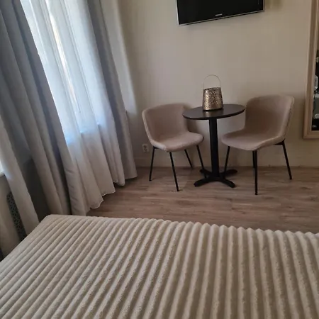 Pension Zee en Duinzicht-3