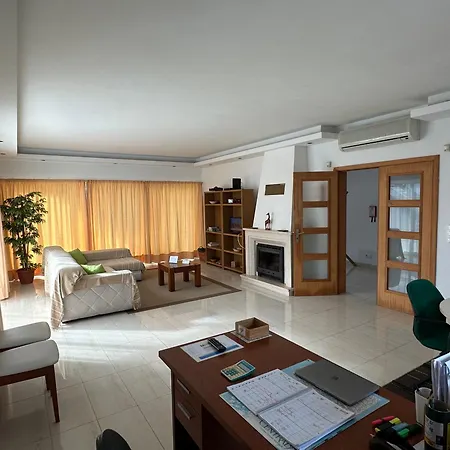 Azores Holidays House -B&B - Suites - Self Check-In Keyboard-3