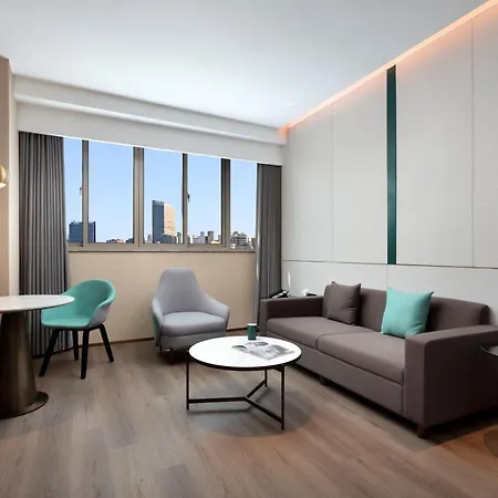 Holiday Inn Express Zhabei Shanghai-3