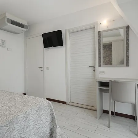 Hotel Arlecchino-3