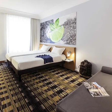 Ibis Styles Napoli Garibaldi-3