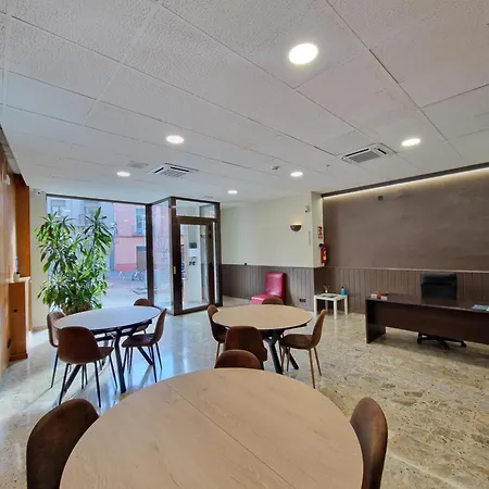 Hostal Lizana 2-3