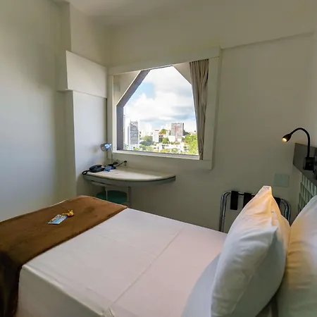 Ibis Budget Salvador-3