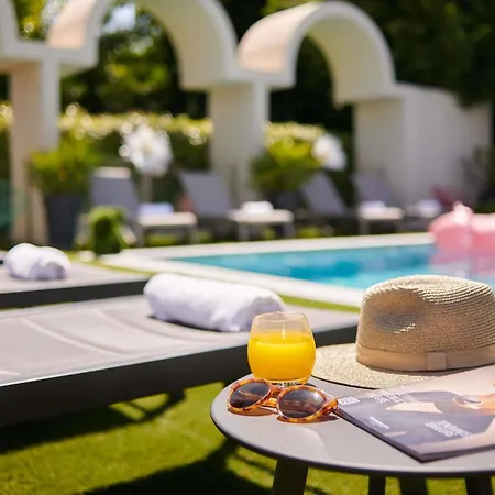 Ibis Styles Cognac-3