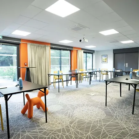 Ibis Styles Cognac-2
