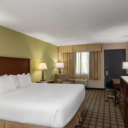 Baymont By Wyndham Oacoma-2