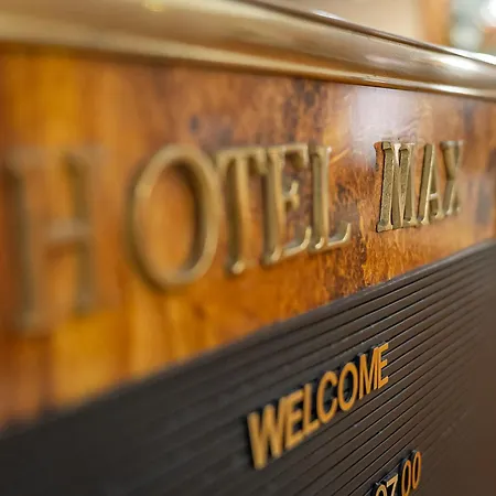 Hotel Max-2