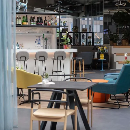 Ibis Styles Delft City Centre-3