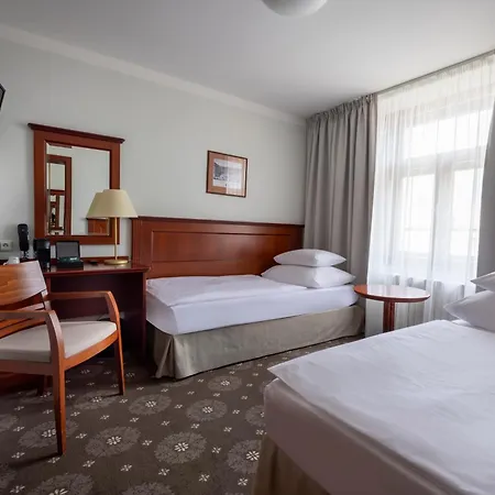 Hotel Lunik-2