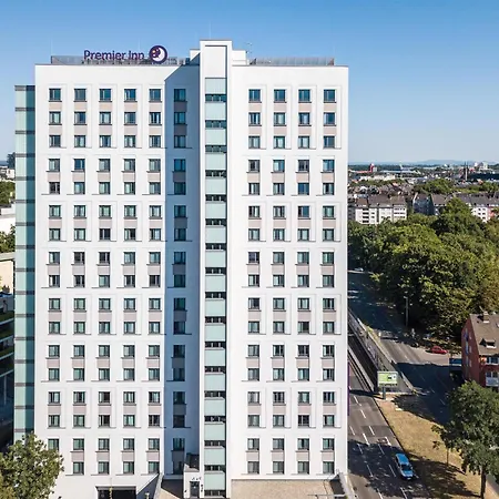 Premier Inn Köln City Süd-2