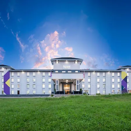 Spark By Hilton Branson Meadows-2