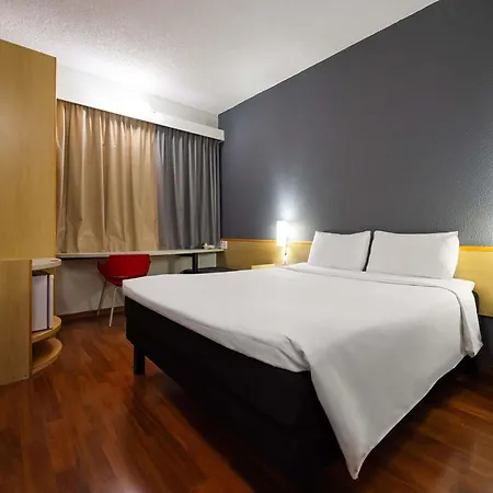 Ibis Santo Andre-3