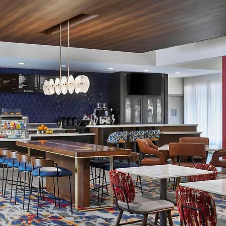 Courtyard By Marriott Atlanta Windy Hill/Ballpark-2