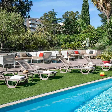 Ibis Hyeres Centre-2