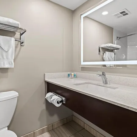 Comfort Inn & Suites Airport South-2