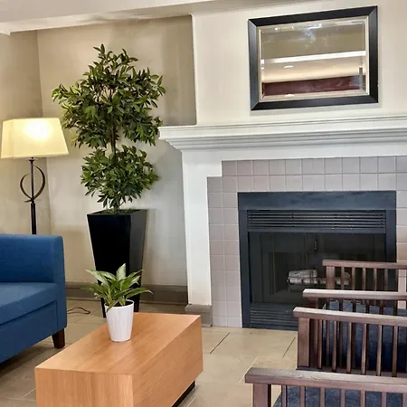 Travelodge Suites By Wyndham Regina - Eastgate Bay-3