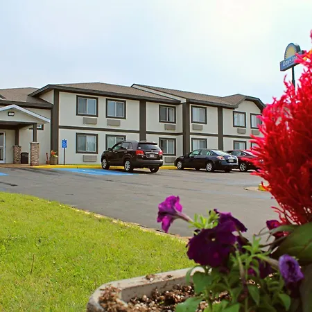 Days Inn By Wyndham West-Eau Claire-3