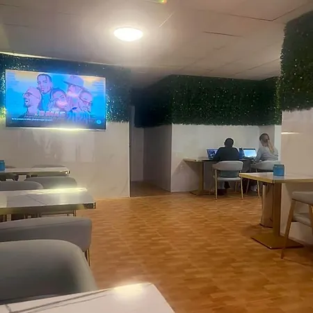 Limin Hostel Capsules-2