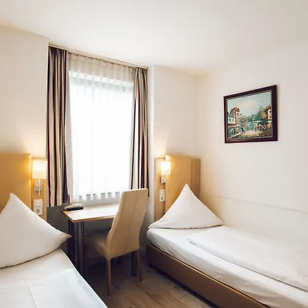 Hotel Domblick Garni-3