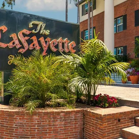 The Lafayette Hotel, Swim Club & Bungalows-3