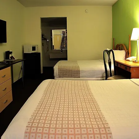Roomba Inn & Suites At Old Town-2