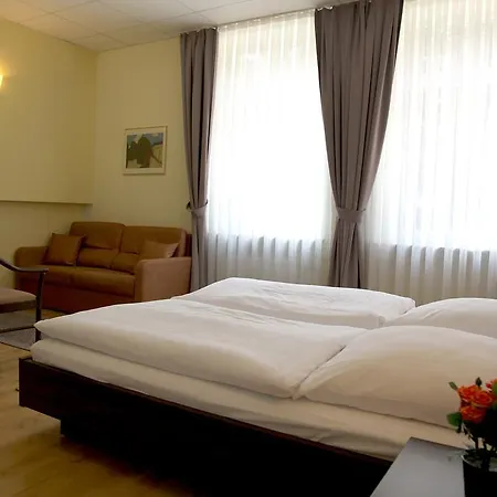 Hotel am Charlottenplatz-3