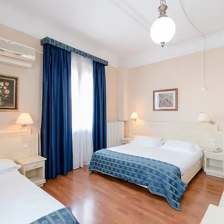 Hotel Centrale-3